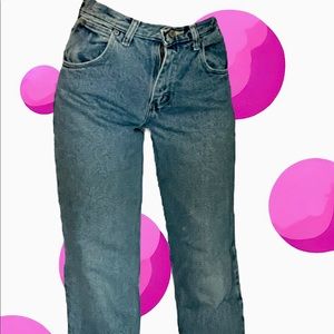 ❤️‍🔥distressed❤️‍🔥 wrangler jeans 👖🍃
